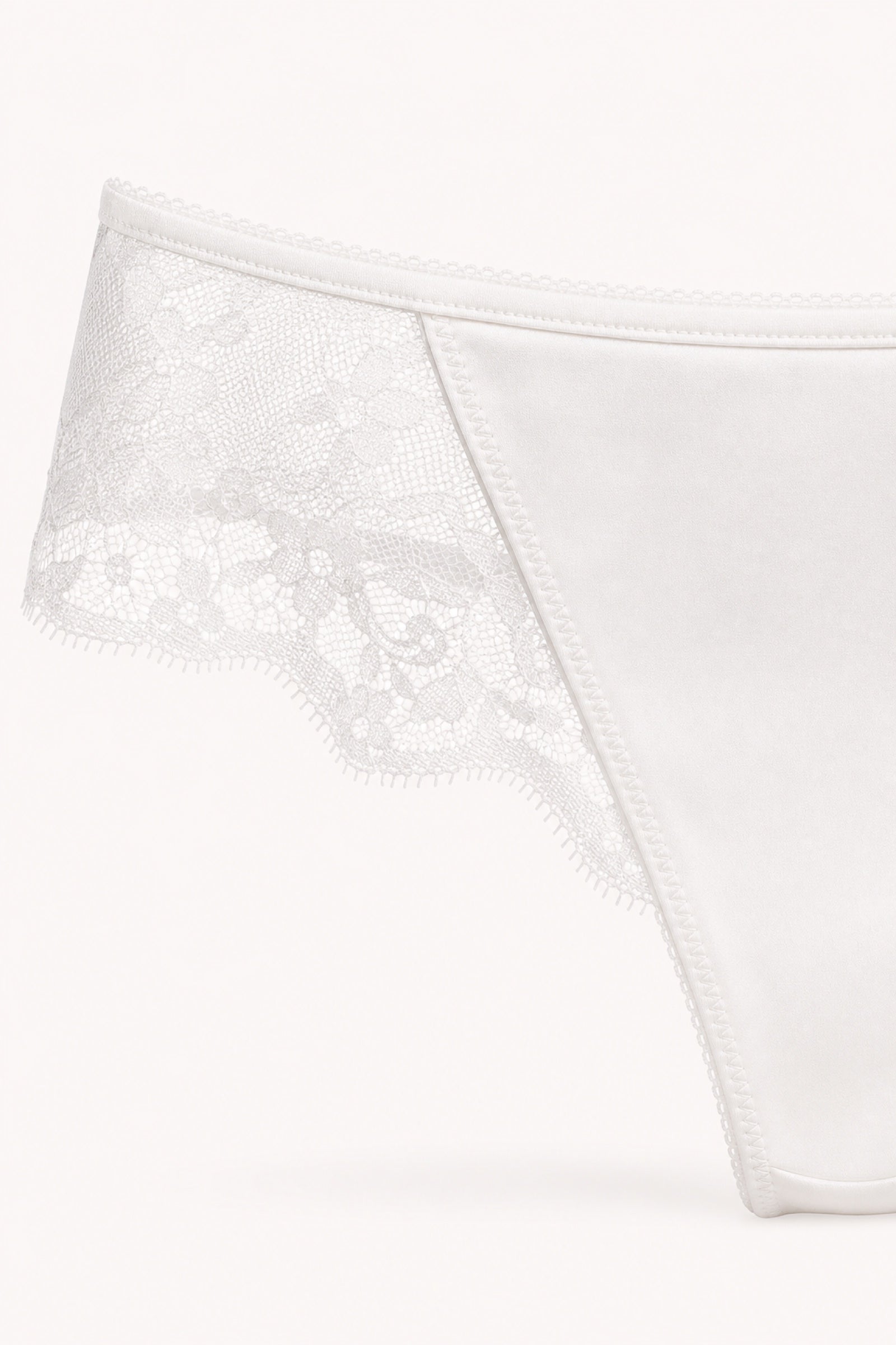 Ivory Daydream bra lace detail